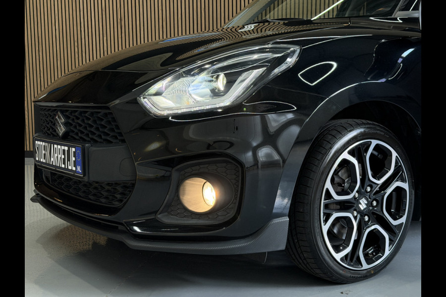 Suzuki Swift 1.4 Sport Smart Hybrid | Navi | Carplay | Dodehoek | Camera | 17" | Stoelverwarming | ACC | 100% Suzuki Dealer onderhouden!