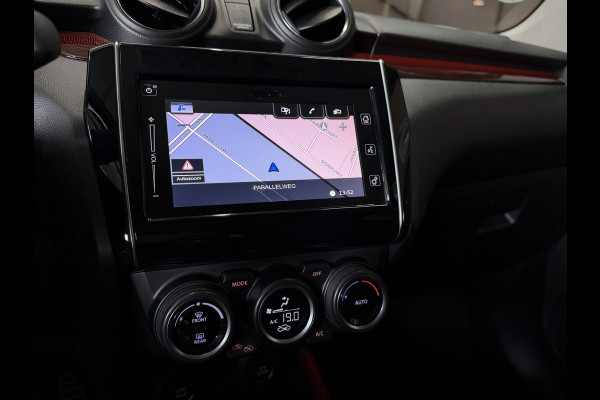 Suzuki Swift 1.4 Sport Smart Hybrid | Navi | Carplay | Dodehoek | Camera | 17" | Stoelverwarming | ACC | 100% Suzuki Dealer onderhouden!