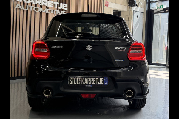 Suzuki Swift 1.4 Sport Smart Hybrid | Navi | Carplay | Dodehoek | Camera | 17" | Stoelverwarming | ACC | 100% Suzuki Dealer onderhouden!