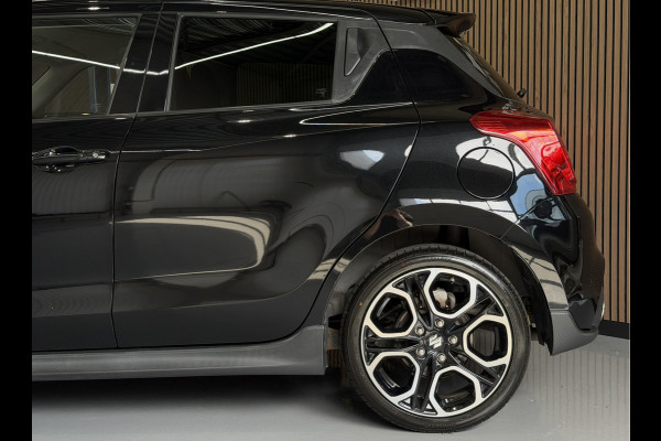 Suzuki Swift 1.4 Sport Smart Hybrid | Navi | Carplay | Dodehoek | Camera | 17" | Stoelverwarming | ACC | 100% Suzuki Dealer onderhouden!