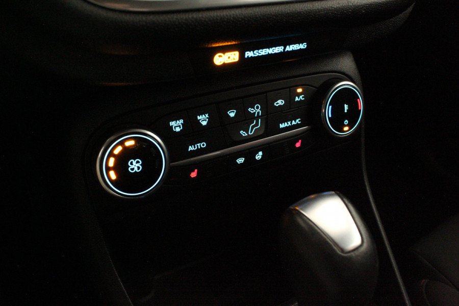 Ford Fiesta 1.0 EcoBoost Hybrid ST-Line Parkeersensor achter/Cruise control/17-inch lichtmetalen velgen...