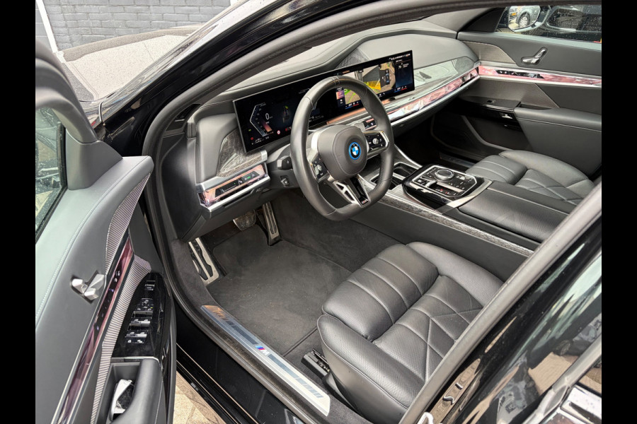 BMW 7 Serie 750e xDrive|M-Sport|Pano|B&W|