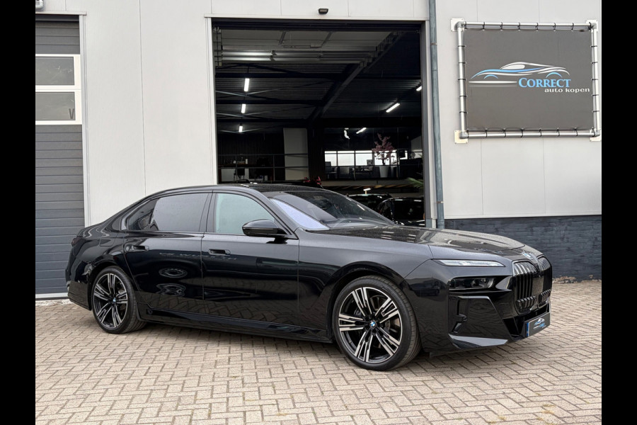 BMW 7 Serie 750e xDrive|M-Sport|Pano|B&W|