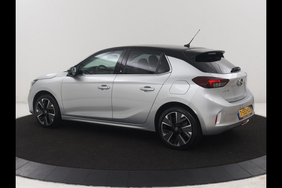 Opel Corsa-e Level 3 50 kWh | SOH 94,9% | Half leder | Cruise control | Lane assist | Park assist | Stoelverwarming | Climate control | Carplay | Navigatie