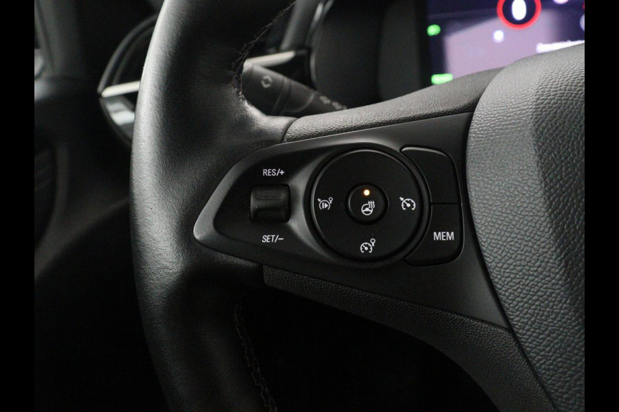 Opel Corsa-e Level 3 50 kWh | SOH 94,9% | Half leder | Cruise control | Lane assist | Park assist | Stoelverwarming | Climate control | Carplay | Navigatie