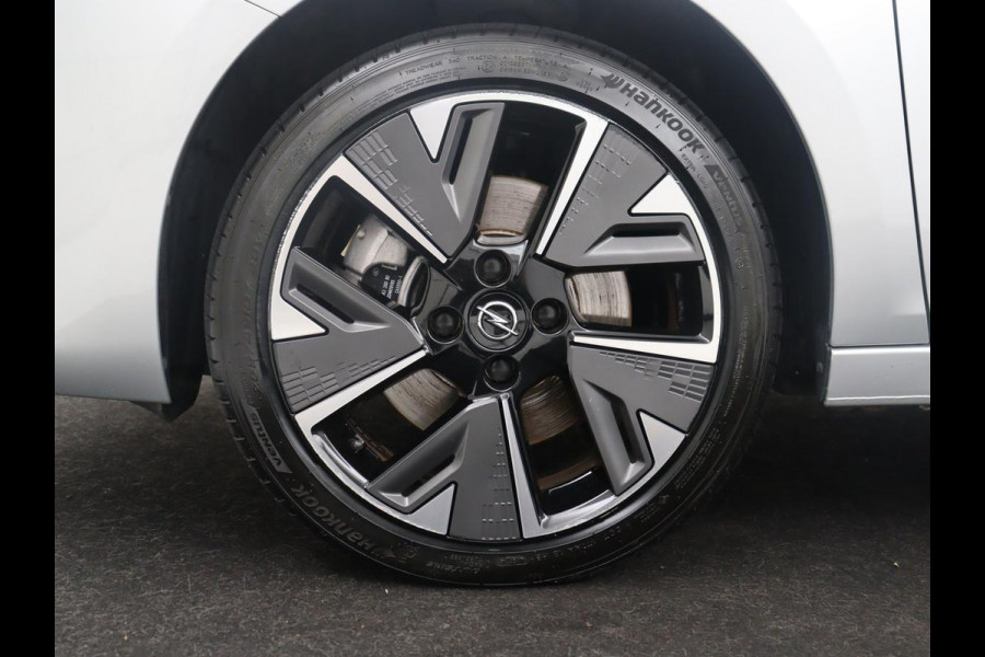 Opel Corsa-e Level 3 50 kWh | SOH 94,9% | Half leder | Cruise control | Lane assist | Park assist | Stoelverwarming | Climate control | Carplay | Navigatie