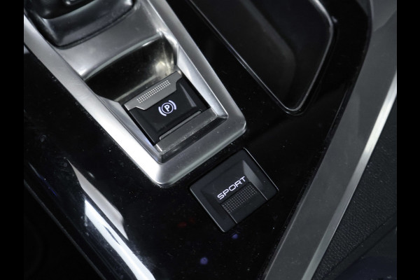 Peugeot 3008 1.2 PureTech Allure Sport (PANORAMADAK,APPLE CARPLAY,NAVI,CAMERA,360 VIEW,LED,GETINT,SPORTSTOELEN,LM VELGEN)