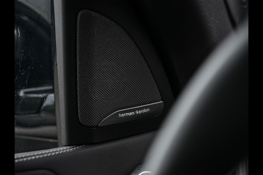 BMW X5 xDrive50e M-Sport Pro | Panoramadak | Achterasbesturing | Massage + Ventilatie | Sky Lounge | 360 Camera | Active Cruise | Harman/Kardon | Iconic Glow | BMW Gesture Control | HUD | Soft Close | Luchtvering | Trekhaak |