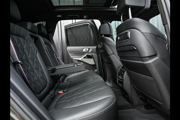 BMW X5 xDrive50e M-Sport Pro | Panoramadak | Achterasbesturing | Massage + Ventilatie | Sky Lounge | 360 Camera | Active Cruise | Harman/Kardon | Iconic Glow | BMW Gesture Control | HUD | Soft Close | Luchtvering | Trekhaak |