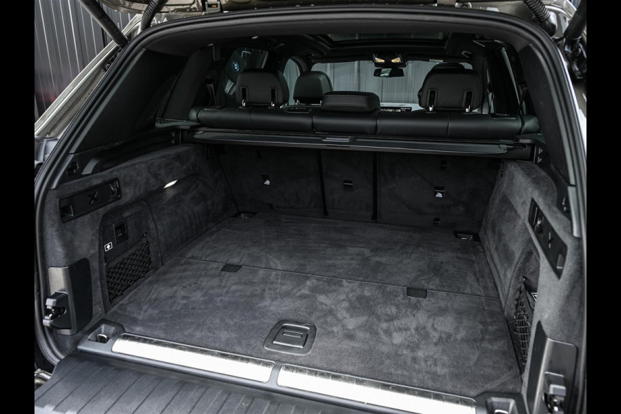 BMW X5 xDrive50e M-Sport Pro | Panoramadak | Achterasbesturing | Massage + Ventilatie | Sky Lounge | 360 Camera | Active Cruise | Harman/Kardon | Iconic Glow | BMW Gesture Control | HUD | Soft Close | Luchtvering | Trekhaak |