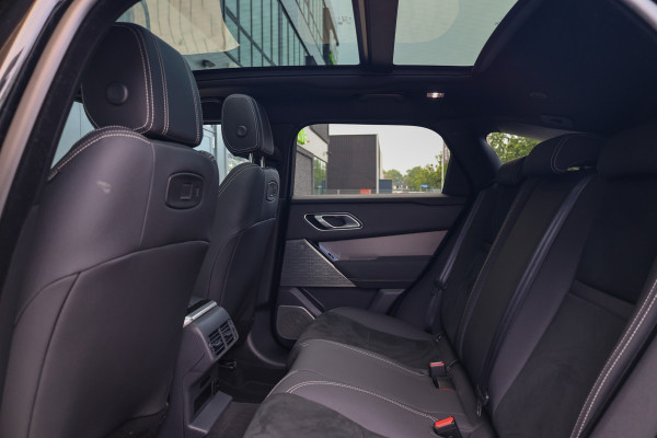 Land Rover Range Rover Velar 2.0 P400e | PANO | MERIDIAN SURROUND | STOEL+STUURWIELVERWARMING |