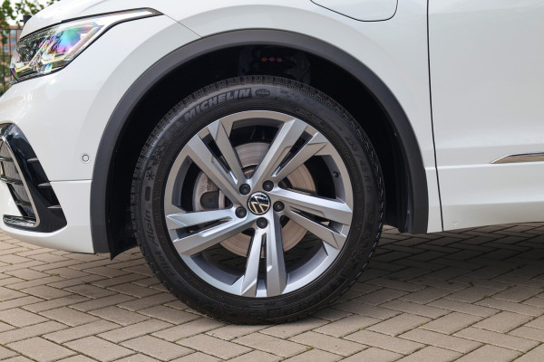 Volkswagen Tiguan 1.4 TSI eHybrid R-Line Business | BTW | PANO | CAMERA | IQ-LIGHT | ACC | SFEERVERL | ELEK KOFFERKLEP |