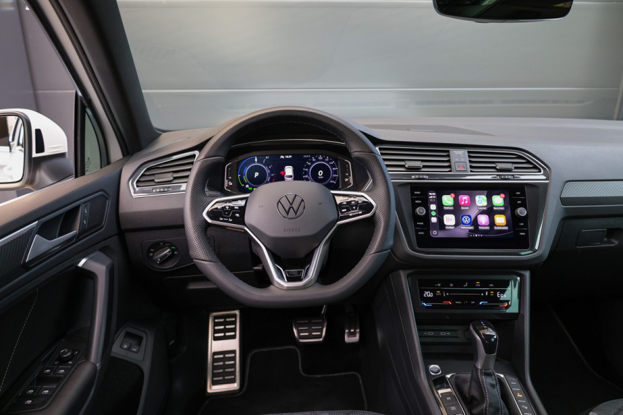 Volkswagen Tiguan 1.4 TSI eHybrid R-Line Business | BTW | PANO | CAMERA | IQ-LIGHT | ACC | SFEERVERL | ELEK KOFFERKLEP |