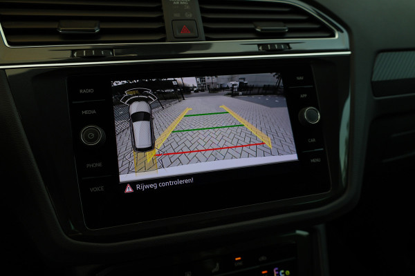 Volkswagen Tiguan 1.4 TSI eHybrid R-Line Business | BTW | PANO | CAMERA | IQ-LIGHT | ACC | SFEERVERL | ELEK KOFFERKLEP |