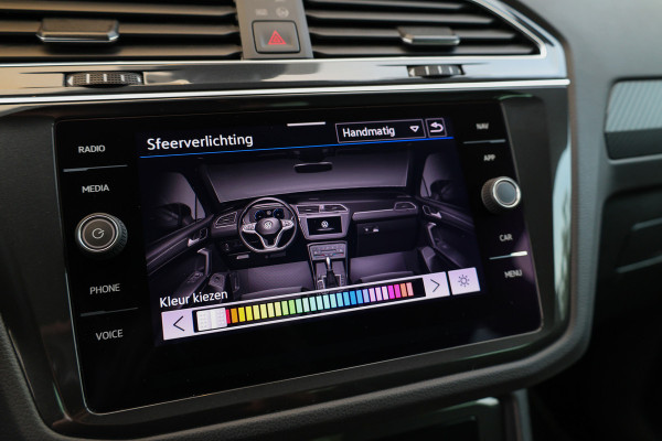 Volkswagen Tiguan 1.4 TSI eHybrid R-Line Business | BTW | PANO | CAMERA | IQ-LIGHT | ACC | SFEERVERL | ELEK KOFFERKLEP |
