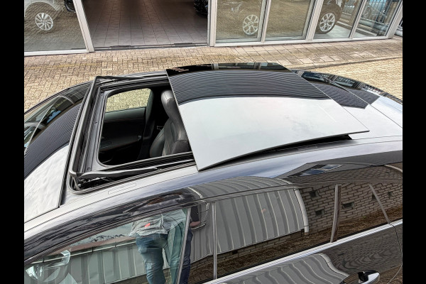 Mercedes-Benz CLA-Klasse Shooting Brake 250 e Business AMG Limited | Navi| Cruise |Panoramadak | Sfeerverlichting | zwarte hemel.