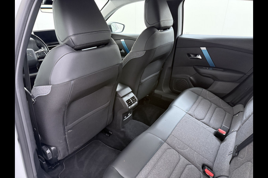 Citroën Ë-C4 Feel Pack 50kWh Head-Up Stoel+Stuurverwarming 360°Camera 3D-Navi Apple Carplay Adndroid Auto Ecc Pdc Voorruitverwarming Lmv Led Isofix Lane Assist Regen-Lichtsensor Dealeronderhouden Origineel Nederlandse Auto