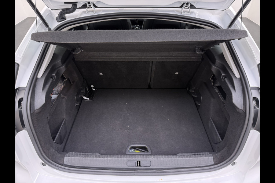 Citroën Ë-C4 Feel Pack 50kWh Head-Up Stoel+Stuurverwarming 360°Camera 3D-Navi Apple Carplay Adndroid Auto Ecc Pdc Voorruitverwarming Lmv Led Isofix Lane Assist Regen-Lichtsensor Dealeronderhouden Origineel Nederlandse Auto