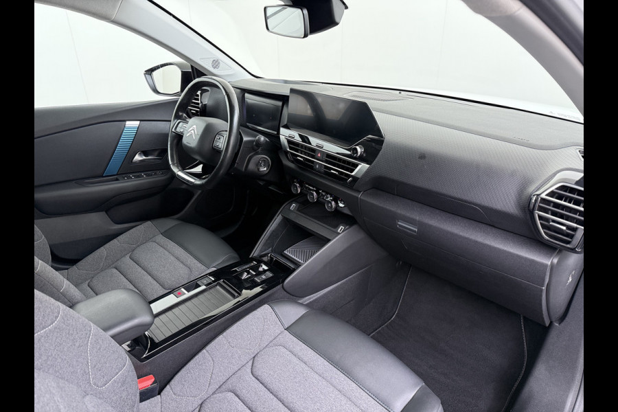 Citroën Ë-C4 Feel Pack 50kWh Head-Up Stoel+Stuurverwarming 360°Camera 3D-Navi Apple Carplay Adndroid Auto Ecc Pdc Voorruitverwarming Lmv Led Isofix Lane Assist Regen-Lichtsensor Dealeronderhouden Origineel Nederlandse Auto