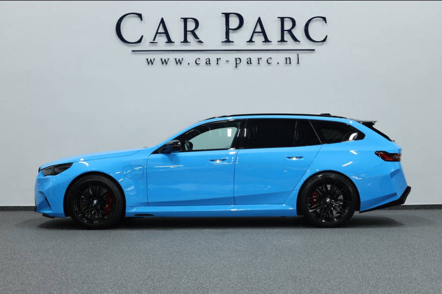 BMW 5 Serie Touring M5 INDIVIDUAL RIVIERA BLUE/M DRIVERS PROF/21" LMV/BOWERS & WILKINS/PANO/HUD/ACC/ECC/FABRIEKSGARANTIE!