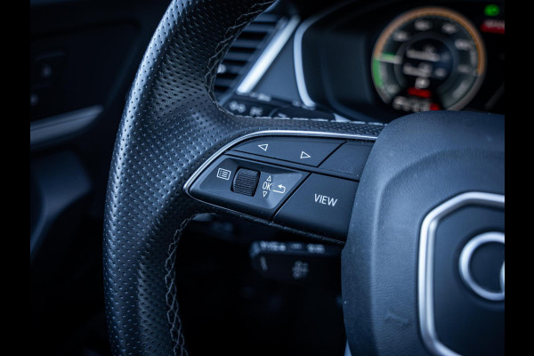 Audi Q5 Sportback 55 TFSI e S edition Luchtvering | Black Optics | Trekhaak
