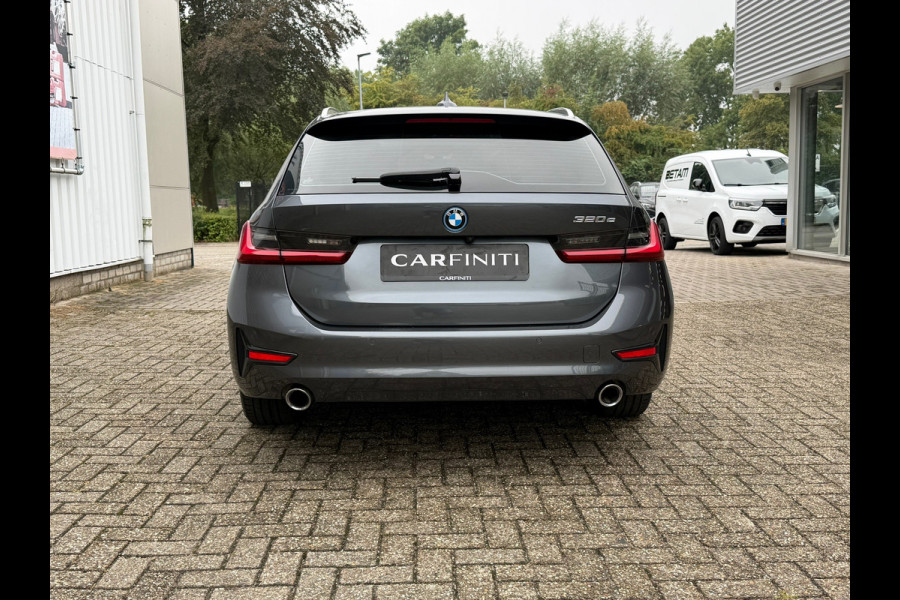 BMW 3-serie 320e Touring Business Edition Plus 204 Pk |Navigatie | Cruise | Panoramadak | Camera | 17".