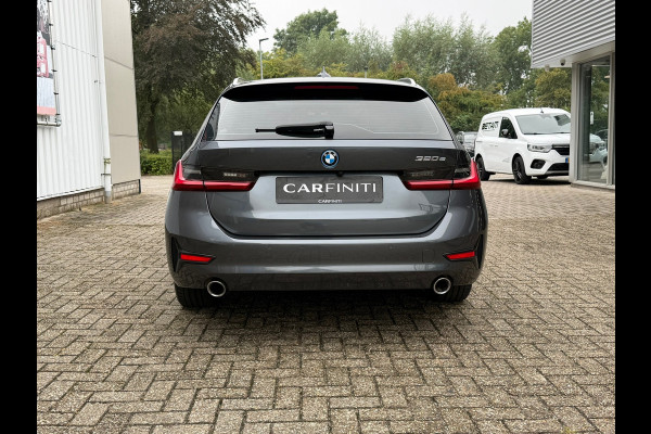 BMW 3-serie 320e Touring Business Edition Plus 204 Pk |Navigatie | Cruise | Panoramadak | Camera | 17".