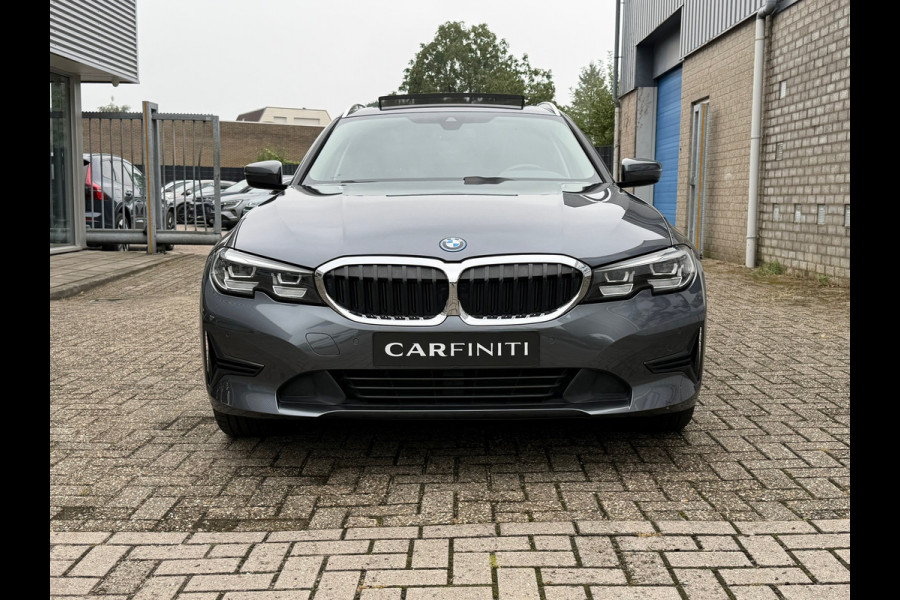 BMW 3-serie 320e Touring Business Edition Plus 204 Pk |Navigatie | Cruise | Panoramadak | Camera | 17".