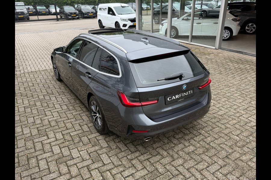 BMW 3-serie 320e Touring Business Edition Plus 204 Pk |Navigatie | Cruise | Panoramadak | Camera | 17".