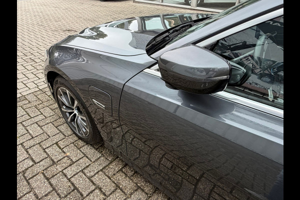 BMW 3-serie 320e Touring Business Edition Plus 204 Pk |Navigatie | Cruise | Panoramadak | Camera | 17".