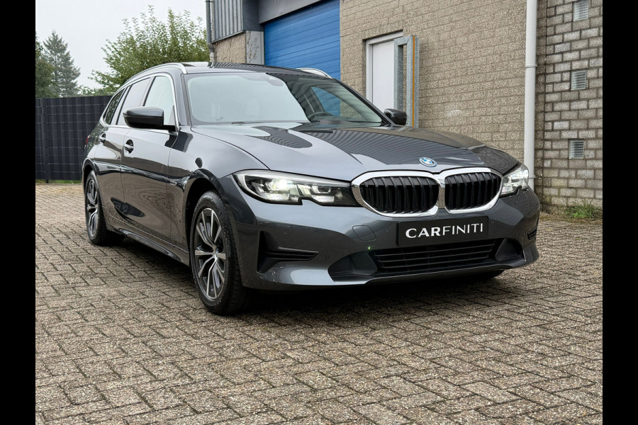 BMW 3-serie 320e Touring Business Edition Plus 204 Pk |Navigatie | Cruise | Panoramadak | Camera | 17".