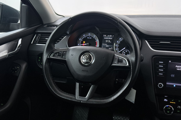 Škoda Octavia Combi 1.5 TSI Greentech Business Edition (CRUISE CONTROL, STOELVERWARMING, NAVIGATIE CARPLAY, PARKEERSENSOREN)