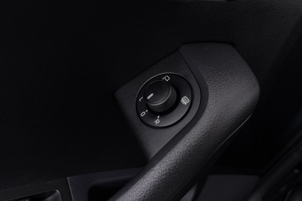 Škoda Octavia Combi 1.5 TSI Greentech Business Edition (CRUISE CONTROL, STOELVERWARMING, NAVIGATIE CARPLAY, PARKEERSENSOREN)