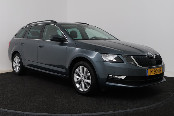 Škoda Octavia Combi 1.5 TSI Greentech Business Edition (CRUISE CONTROL, STOELVERWARMING, NAVIGATIE CARPLAY, PARKEERSENSOREN)