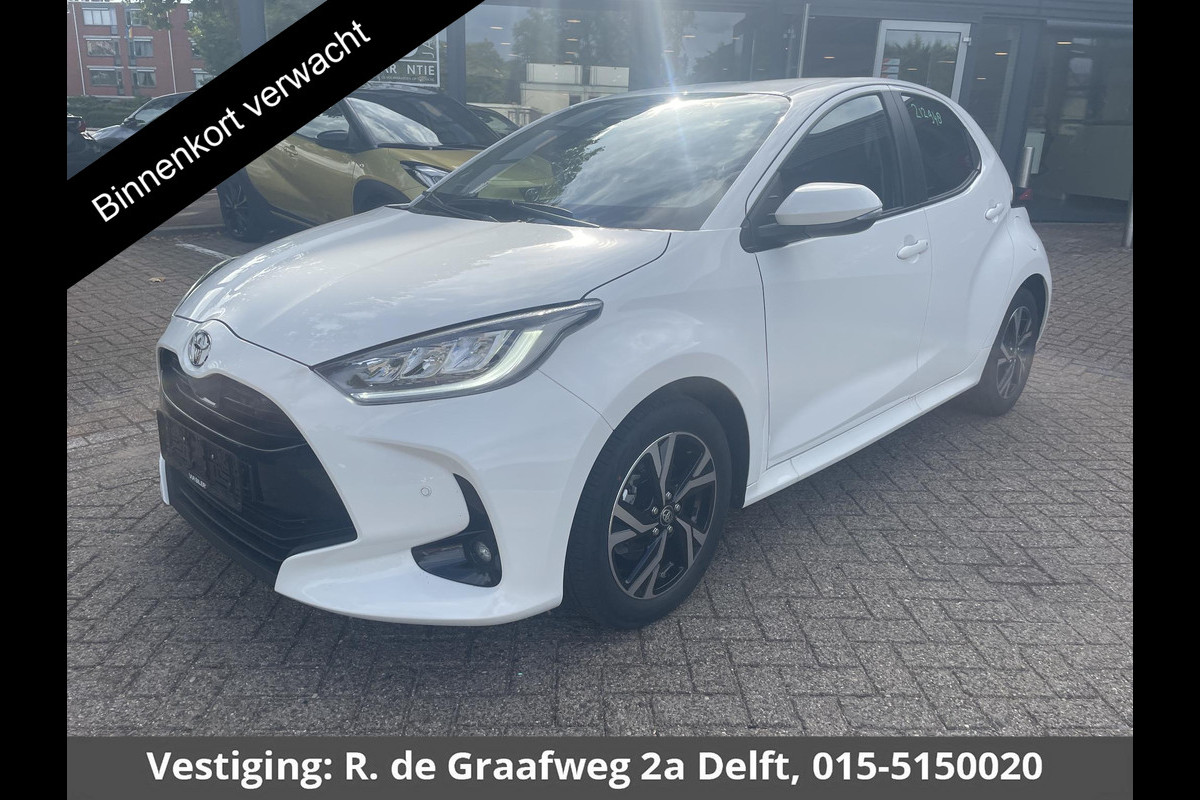 Toyota Yaris 1.5 Hybrid 115 Dynamic Luxury | Stuur- & Stoelverwarming | Parkeersensoren | Adaptieve Cruise Control | BSM
