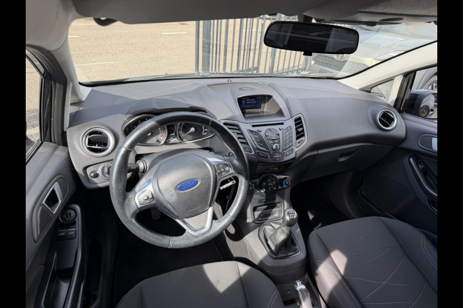 Ford Fiesta 1.0 Style Ultimate GARANTIE TOT 01-2028! * . STOEL VERWARMING . PARKEERSENSOREN ACHTER . CRUISE CONTROL .