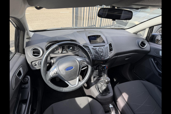 Ford Fiesta 1.0 Style Ultimate GARANTIE TOT 01-2028! * . STOEL VERWARMING . PARKEERSENSOREN ACHTER . CRUISE CONTROL .