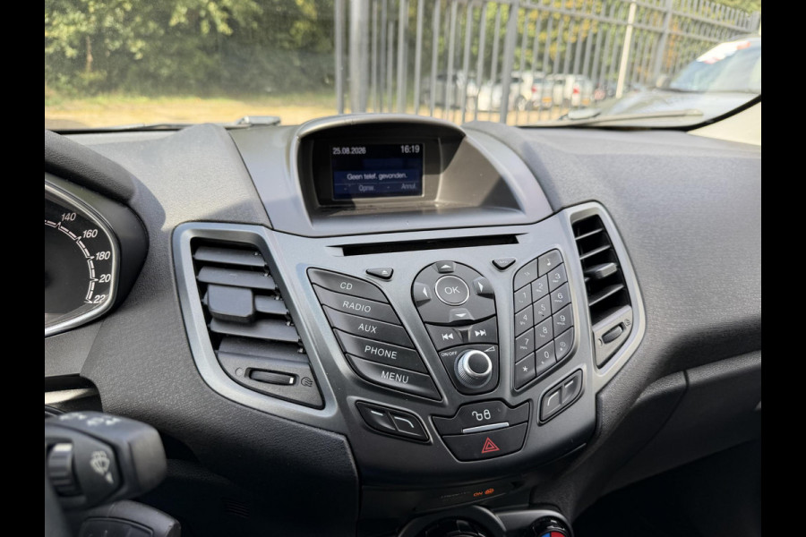Ford Fiesta 1.0 Style Ultimate GARANTIE TOT 01-2028! * . STOEL VERWARMING . PARKEERSENSOREN ACHTER . CRUISE CONTROL .