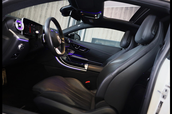 Mercedes-Benz CLE Coupé 300 e AMG 53 Look / Massage / Burmester / Head Up / 360 Camera / Acc / Elek Stoelen / Open Pano / 19 Inch