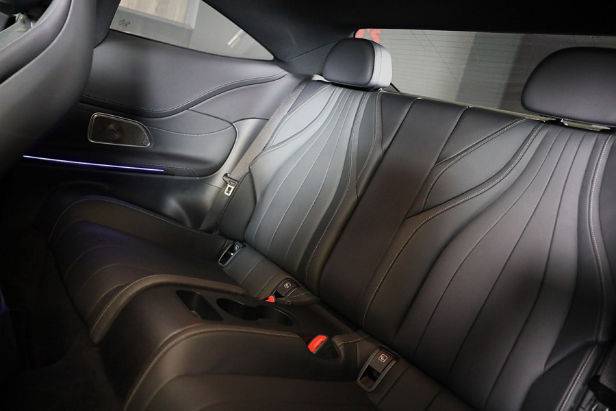Mercedes-Benz CLE Coupé 300 e AMG 53 Look / Massage / Burmester / Head Up / 360 Camera / Acc / Elek Stoelen / Open Pano / 19 Inch