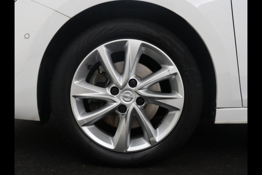 Opel Corsa 1.2 Elegance | Half leder | Cruise control | Dodehoek detectie | Stuur/stoel verwarming | Climate control | Navigatie | CarPlay | Camera | Park assist | Trekhaak