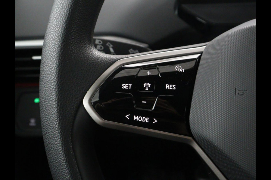 Volkswagen ID.4 Pro 77kWh | SOH 93,8% | Adaptive cruise | Lane assist | Park assist | Climate control | Navigatie | CarPlay | Sfeerverlichting | Trekhaak