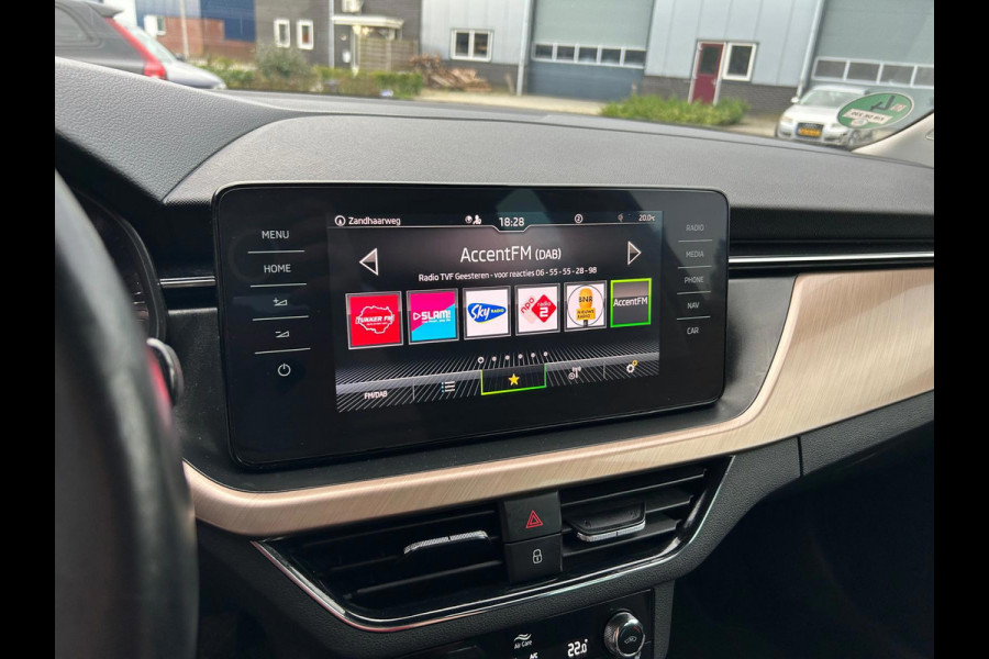 Škoda Kamiq 1.5 TSI ACT Business Edition, Camera, carplay, trekhaak afneembaar, stoelverwarming