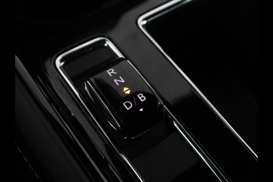 Škoda Enyaq iV 60 Sportline | SOH 92,3% | Leder/alcantara | Adaptive cruise | Stuur/stoel verwarming | Climate control | 3 zone klimaat | Sfeerverlichting | Carplay | Camera | Park assist