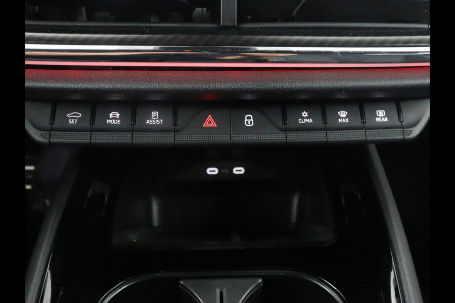 Škoda Enyaq iV 60 Sportline | SOH 92,3% | Leder/alcantara | Adaptive cruise | Stuur/stoel verwarming | Climate control | 3 zone klimaat | Sfeerverlichting | Carplay | Camera | Park assist