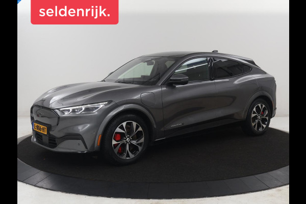 Ford Mustang Mach-E Extended First Edition AWD 98 kWh | SOH 92,4% | Leder | Panoramadak | Memory | Dodehoek detectie | Adaptive cruise | Stuur/stoelverwarming | 360 camera | Park assist | Elektrische achterklep