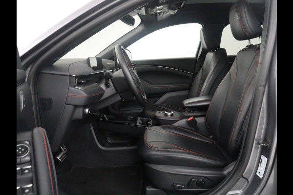 Ford Mustang Mach-E Extended First Edition AWD 98 kWh | SOH 92,4% | Leder | Panoramadak | Memory | Dodehoek detectie | Adaptive cruise | Stuur/stoelverwarming | 360 camera | Park assist | Elektrische achterklep