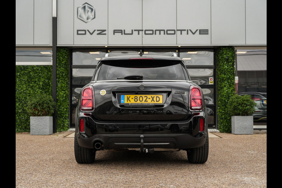 MINI Countryman 1.5 Cooper S E ALL4 | Pano | Driving Ass. Plus | Camera | Trekhaak | Dealer Ond.