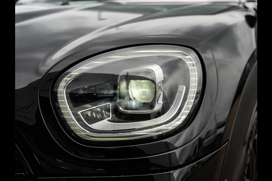 MINI Countryman 1.5 Cooper S E ALL4 | Pano | Driving Ass. Plus | Camera | Trekhaak | Dealer Ond.
