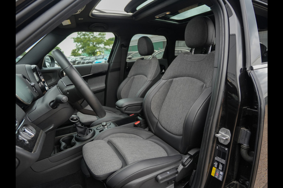MINI Countryman 1.5 Cooper S E ALL4 | Pano | Driving Ass. Plus | Camera | Trekhaak | Dealer Ond.